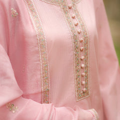 Seher – Embroidered 3PC Textured Lawn Suit