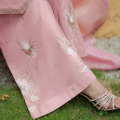 Seher – Embroidered 3PC Textured Lawn Suit