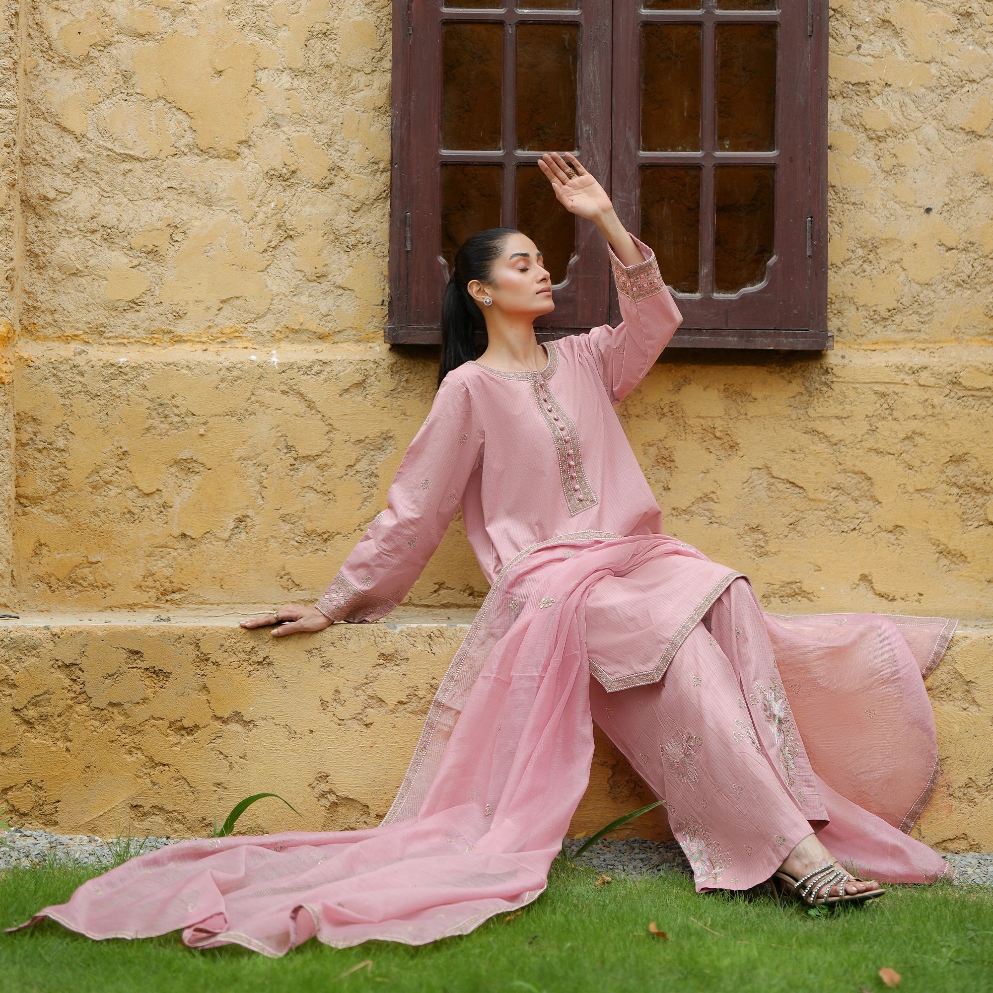 Seher – Embroidered 3PC Textured Lawn Suit