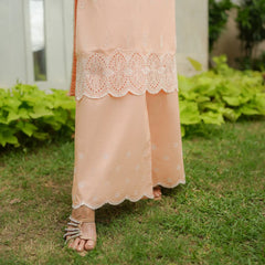 Gulbahar – Peach Schiffli 3-Piece Outfit