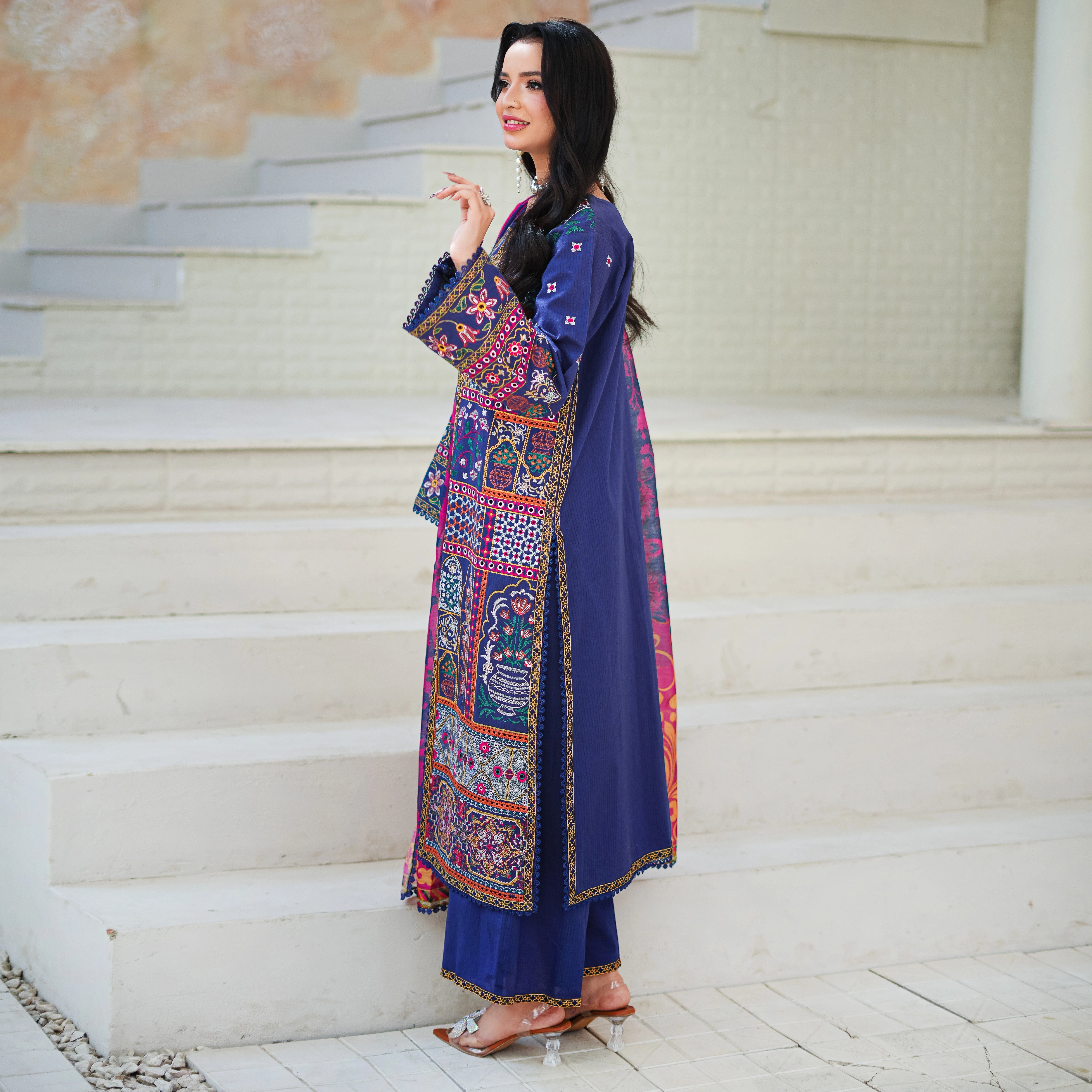 MINA - Navy Blue Geometric 3-Piece Luxury Suit